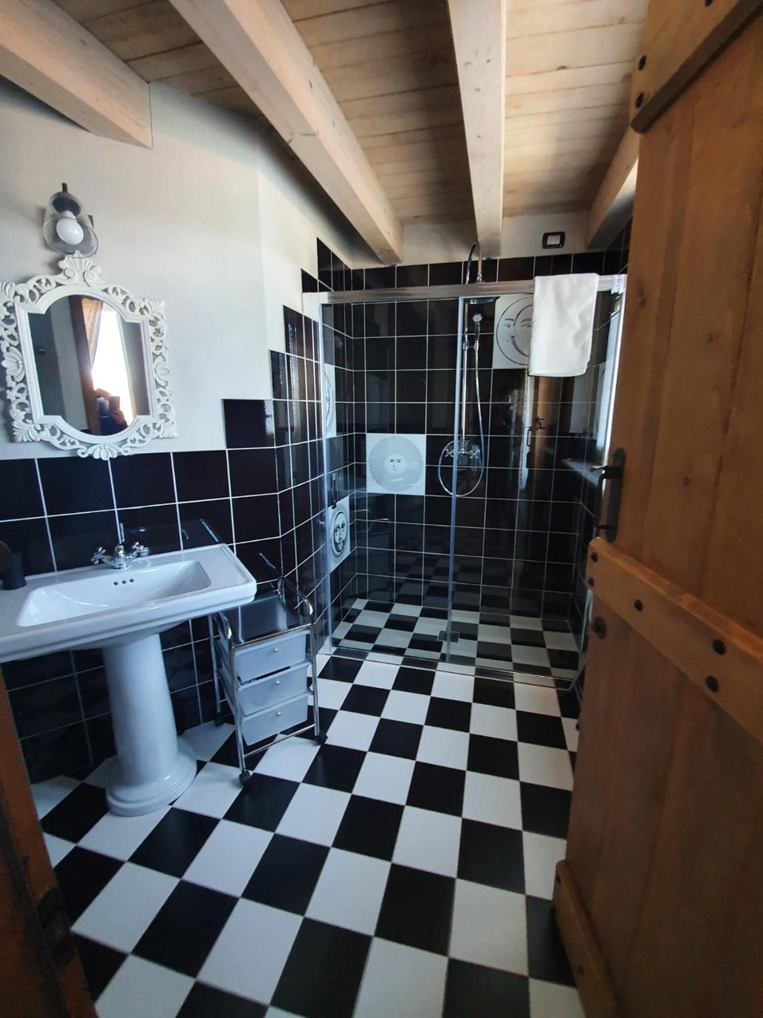 I Grappoli Divini Bed & Breakfast Viarigi Exterior photo
